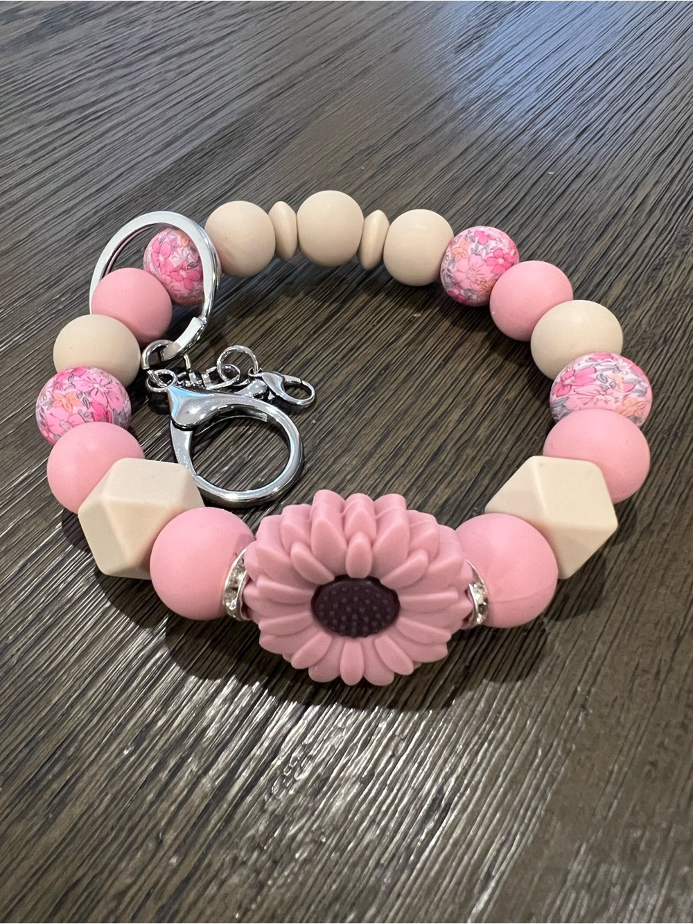 Pink Daisy Silicone Bead Wristlet Keychain | Floral Boho Beaded Keychain